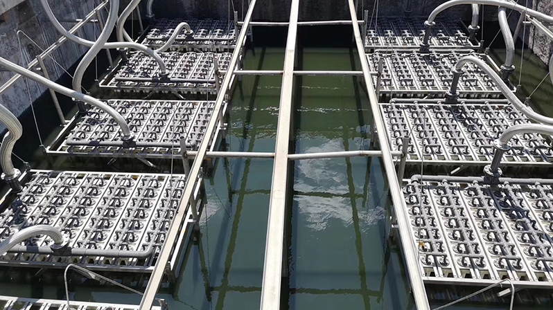 工业废水处理系统怎么处理污泥腐蚀现象